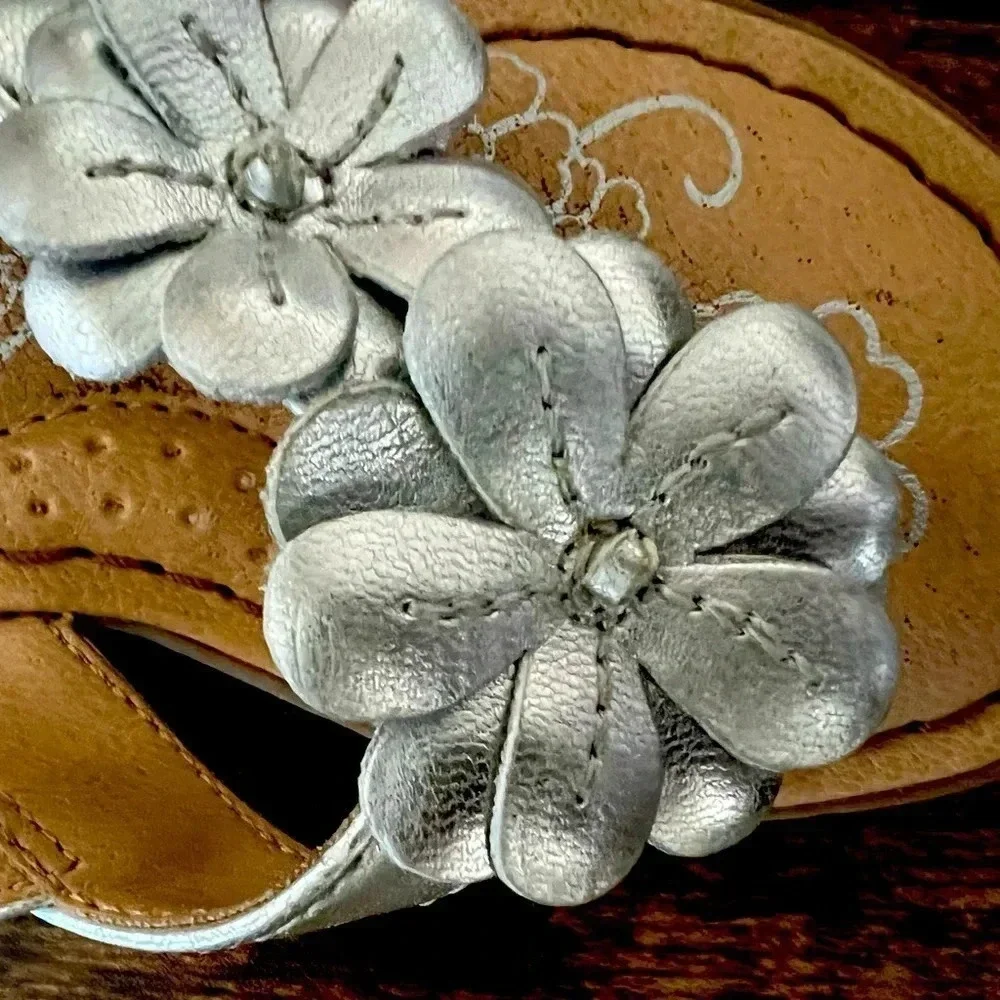 BOC children’s (toddlers) sandals. Size: 7